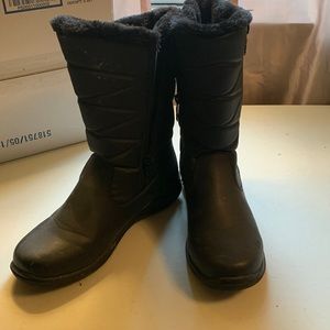 Totes black boot